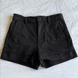 Everlane black shorts